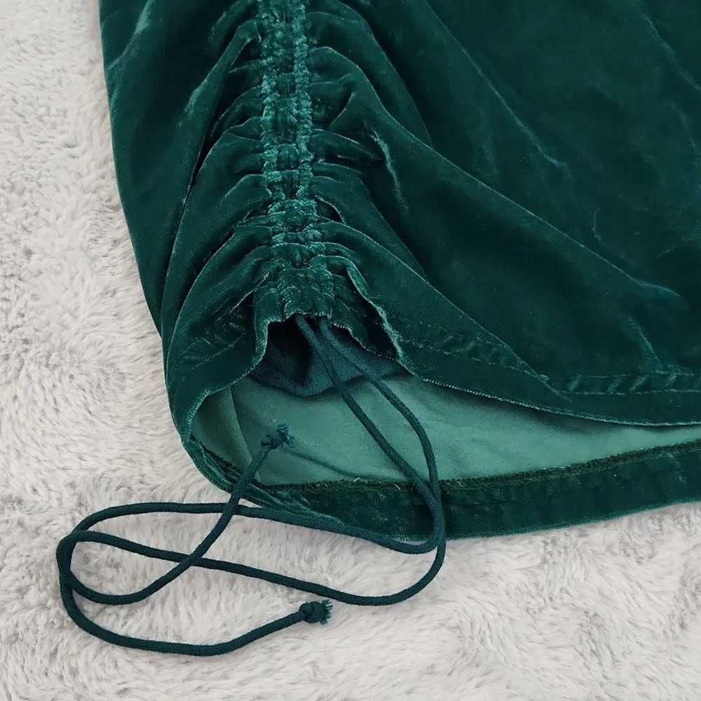FREE PEOPLE Vivienne Velvet  mini green polyester skirt size 10 - Picture 3 of 13